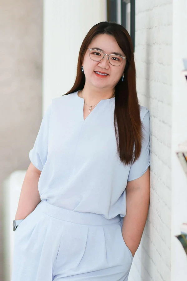 Ms Foo Khim Youn Justina